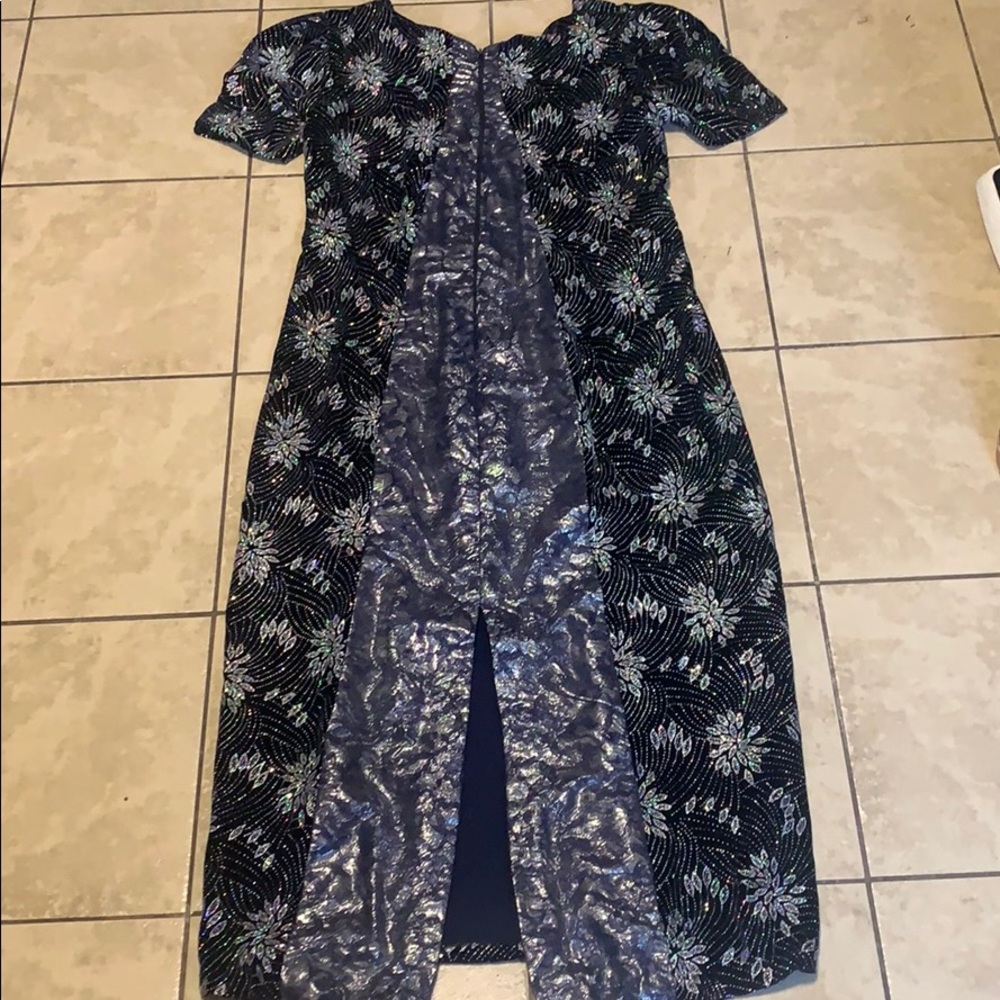 Beautiful Maxi Dress - Picture 4 of 10